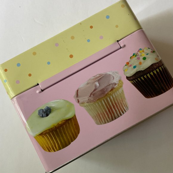 PUBLICATION INT'L Cupcake Recipe Box Collection NWT - Picture 6 of 9